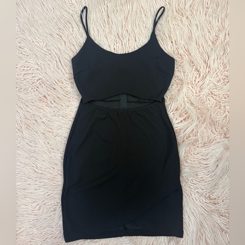 Lovesome Cut out mini black dress